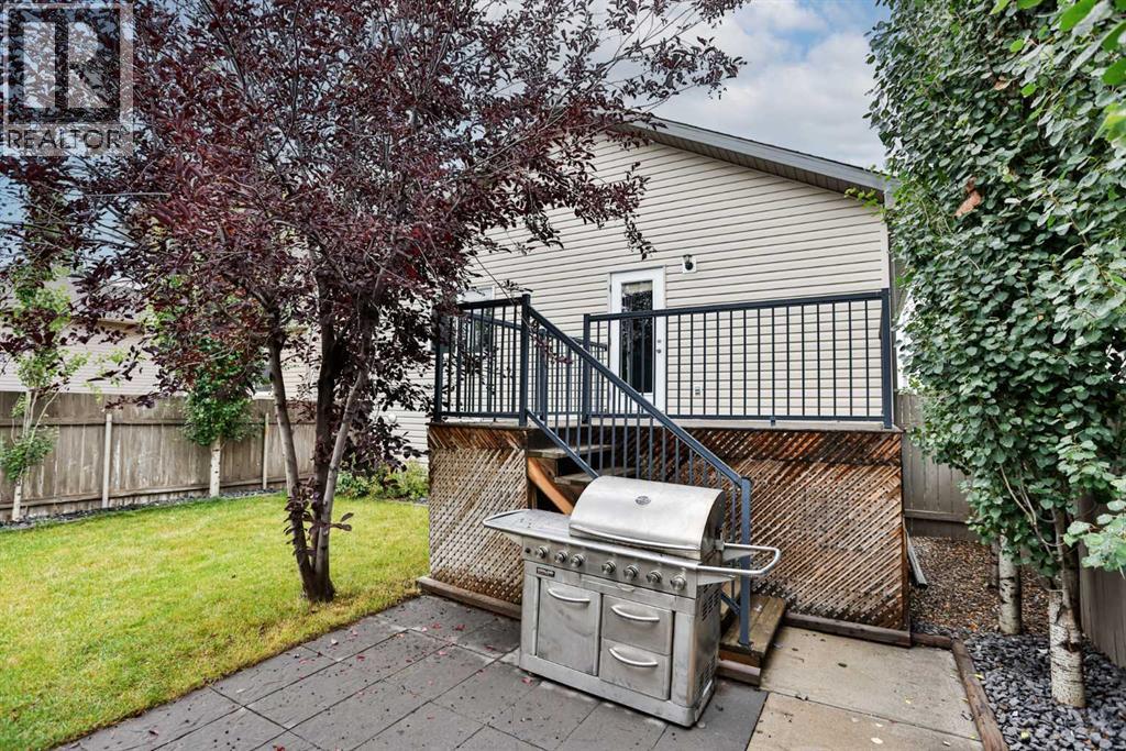 178 Silkstone Road W Property Photo 4