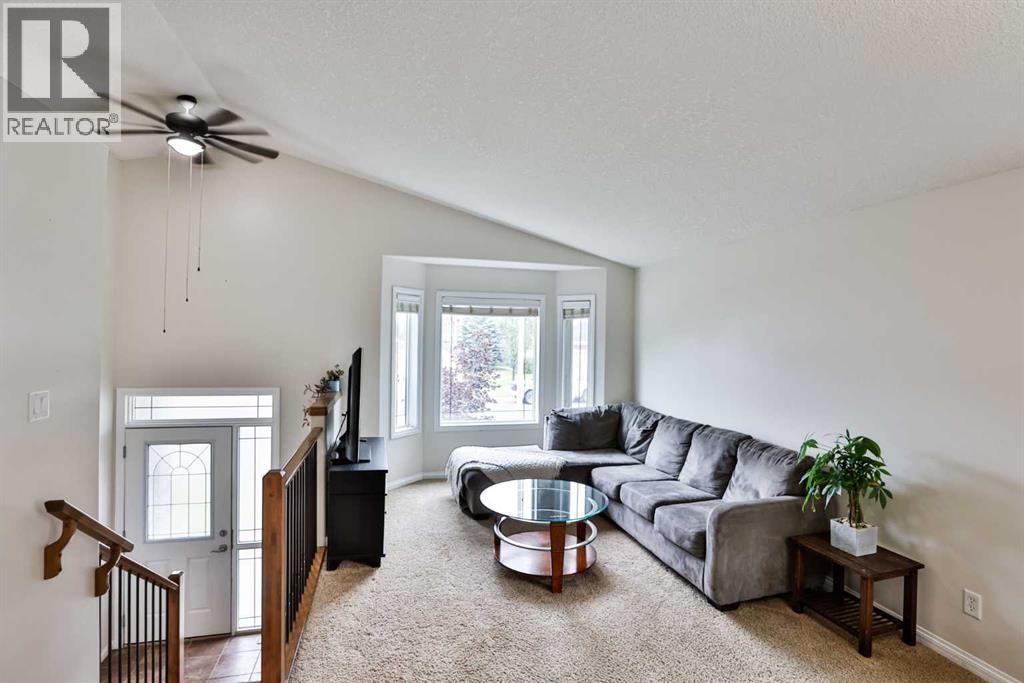 178 Silkstone Road W Property Photo 6