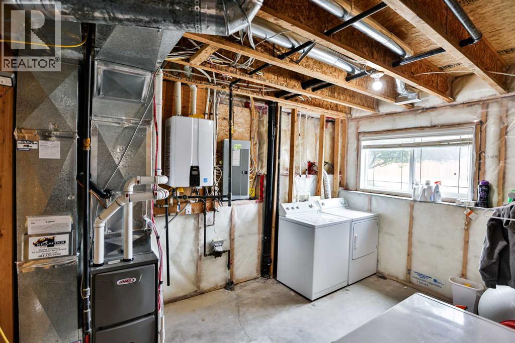 178 Silkstone Road W Property Photo 19
