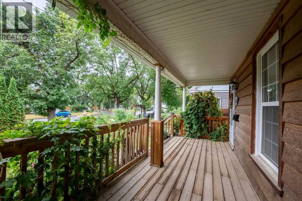 287 7a Avenue S Property Photo 4