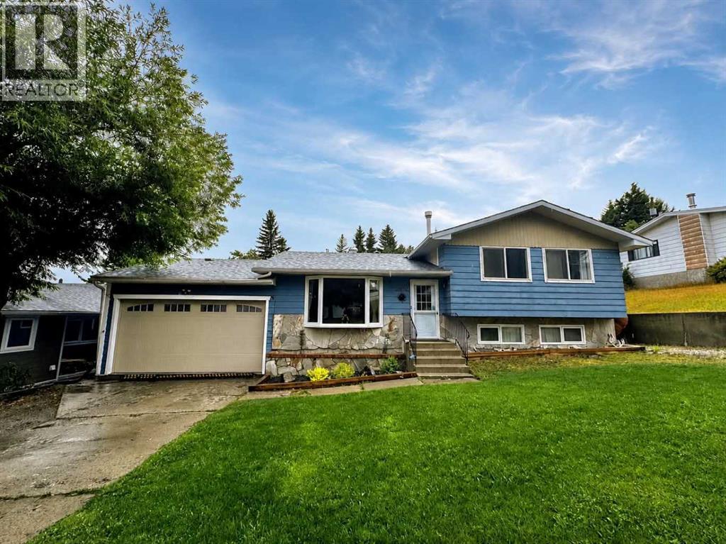 2802 77 Street Property Photo 1