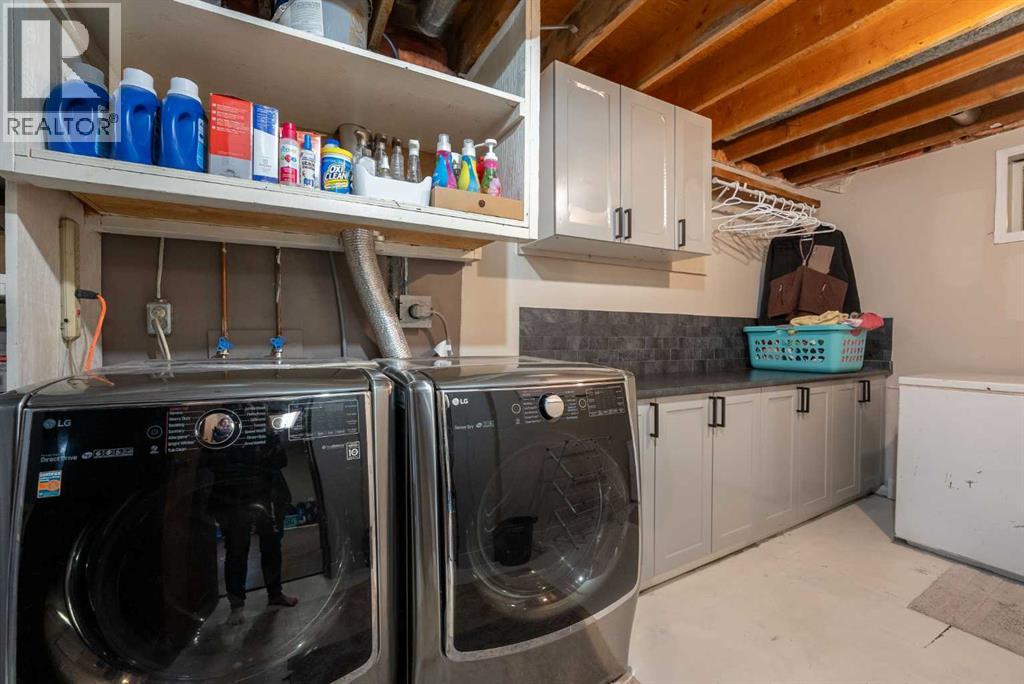 2802 77 Street Property Photo 27