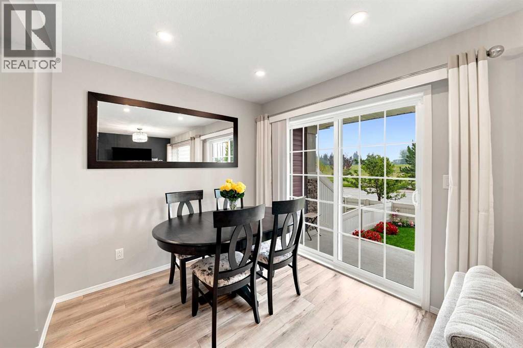 27 Golden Crescent Property Photo 8