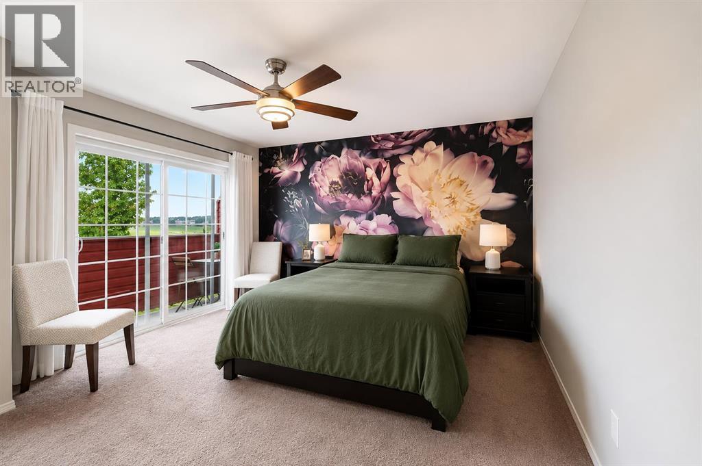 27 Golden Crescent Property Photo 11