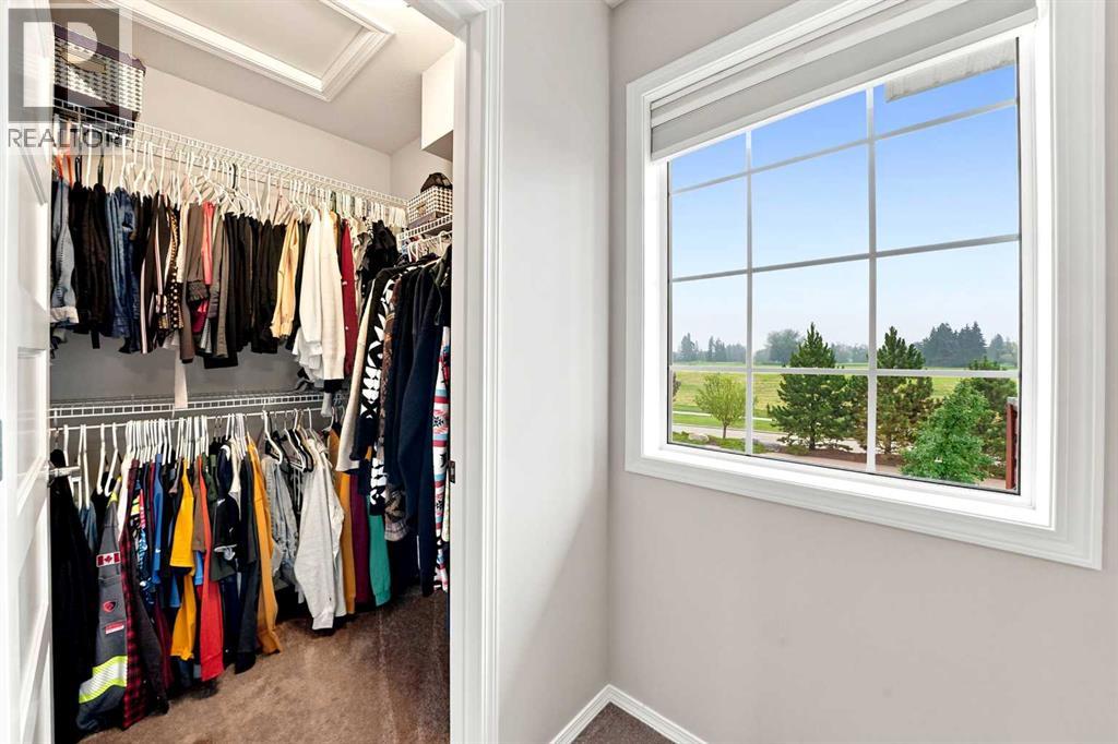 27 Golden Crescent Property Photo 16