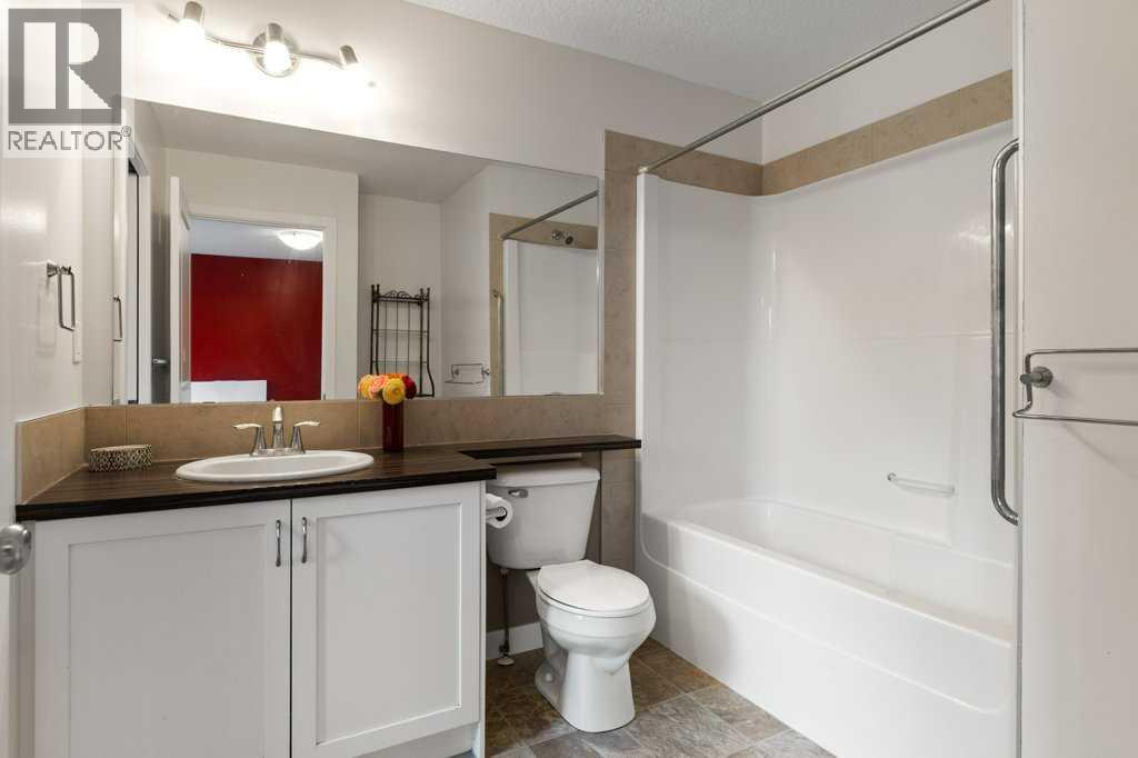 351 Monteith Drive Southeast Property Photo 11