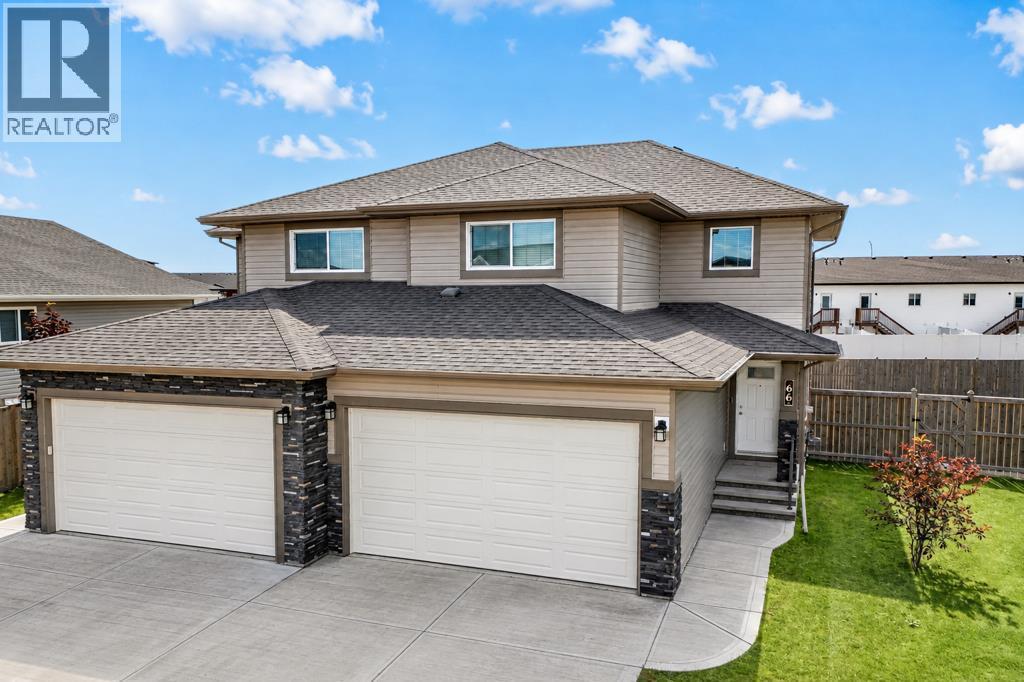 66 Ranchers Close Property Photo 1