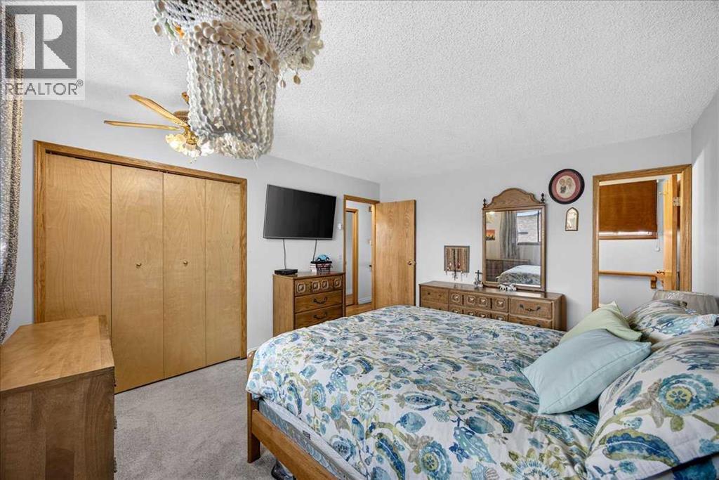 80 Templevale Way Ne Property Photo 22