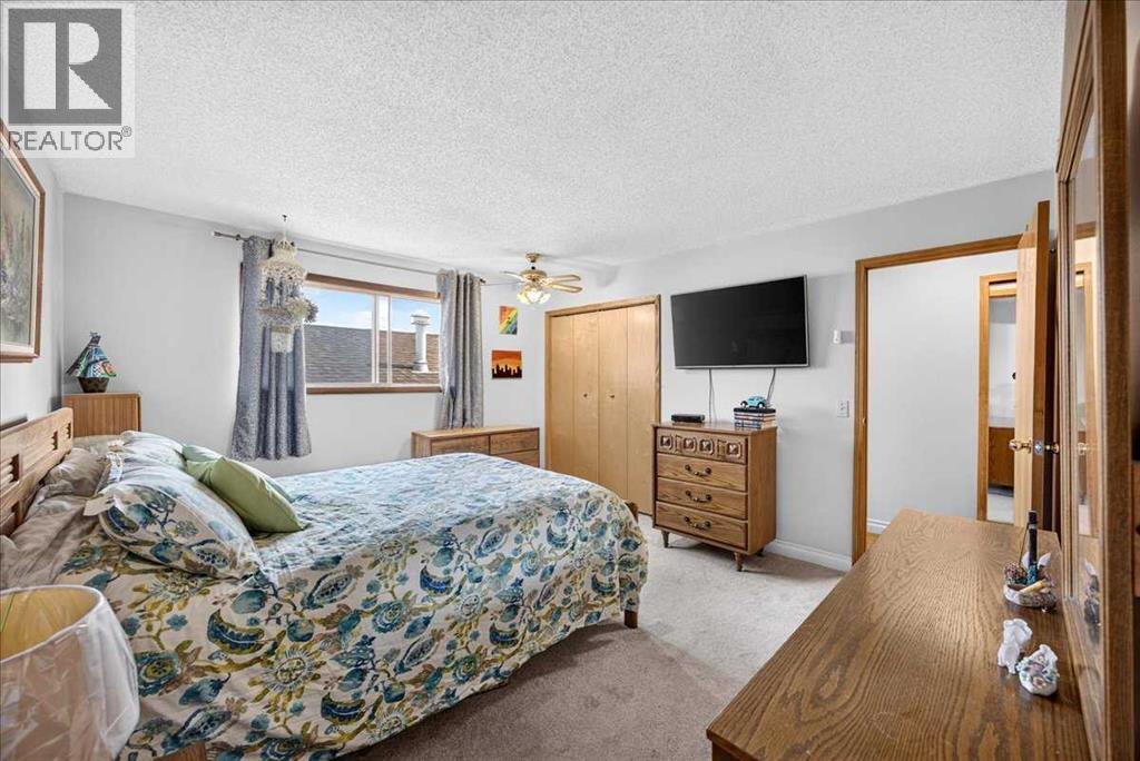 80 Templevale Way Ne Property Photo 23