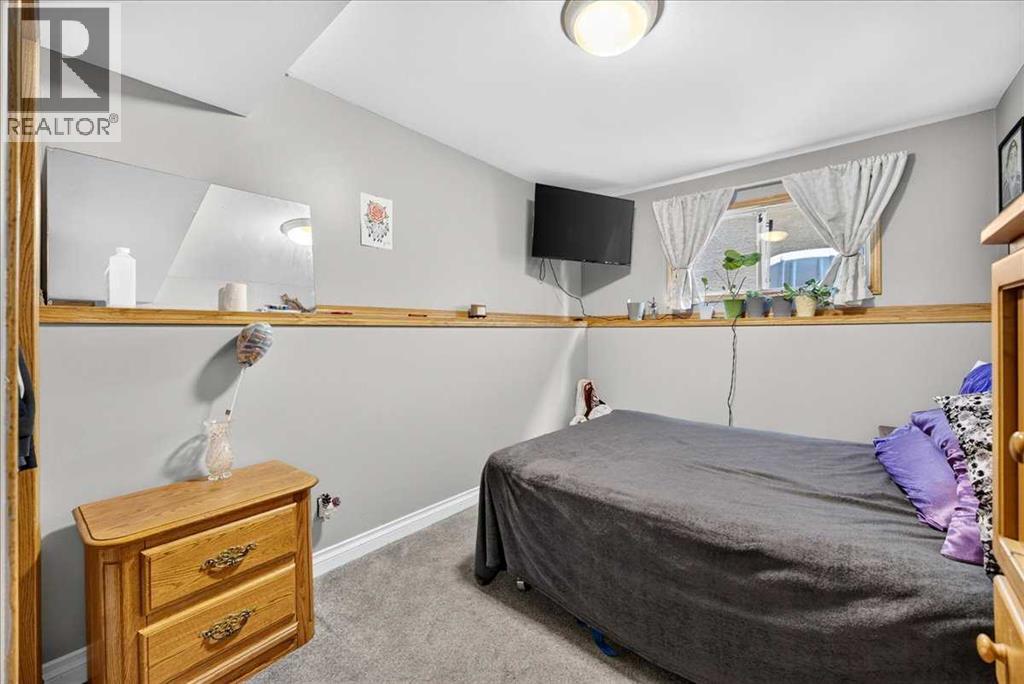 80 Templevale Way Ne Property Photo 36