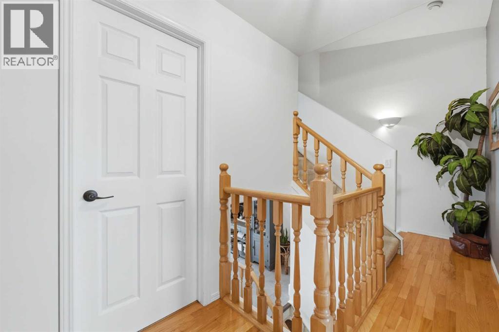 42h Green Meadow Crescent Property Photo 25