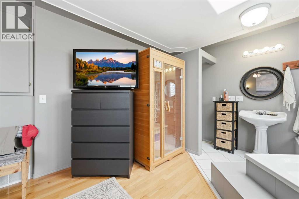 42h Green Meadow Crescent Property Photo 32