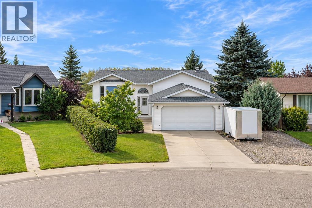 4307 57 Avenue Property Photo 1