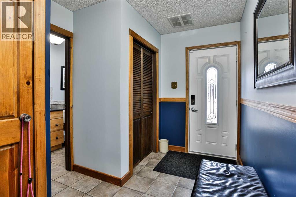 3802 Oak Drive S Property Photo 4
