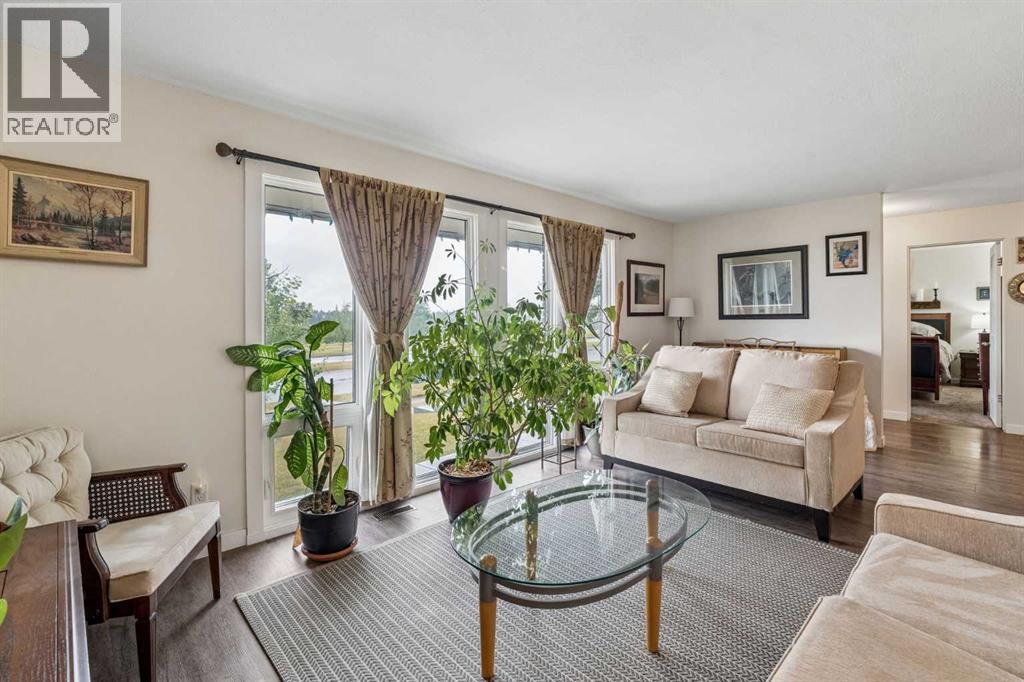14211 Parkland Boulevard Se Property Photo 6