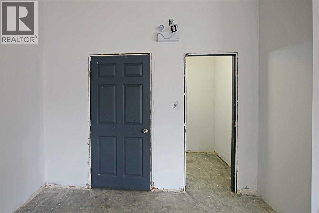 142 Dickins Drive Property Photo 9