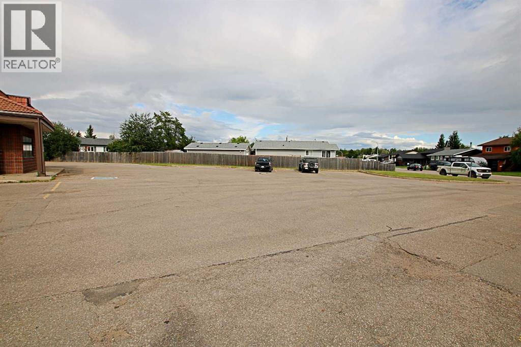 142 Dickins Drive Property Photo 19