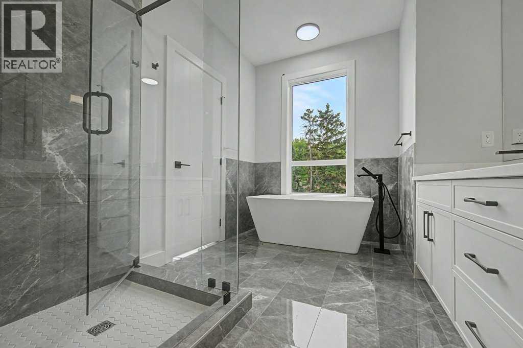 8310 34 Avenue Nw Property Photo 17