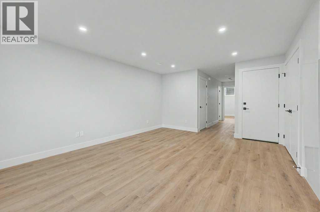 8310 34 Avenue Nw Property Photo 22