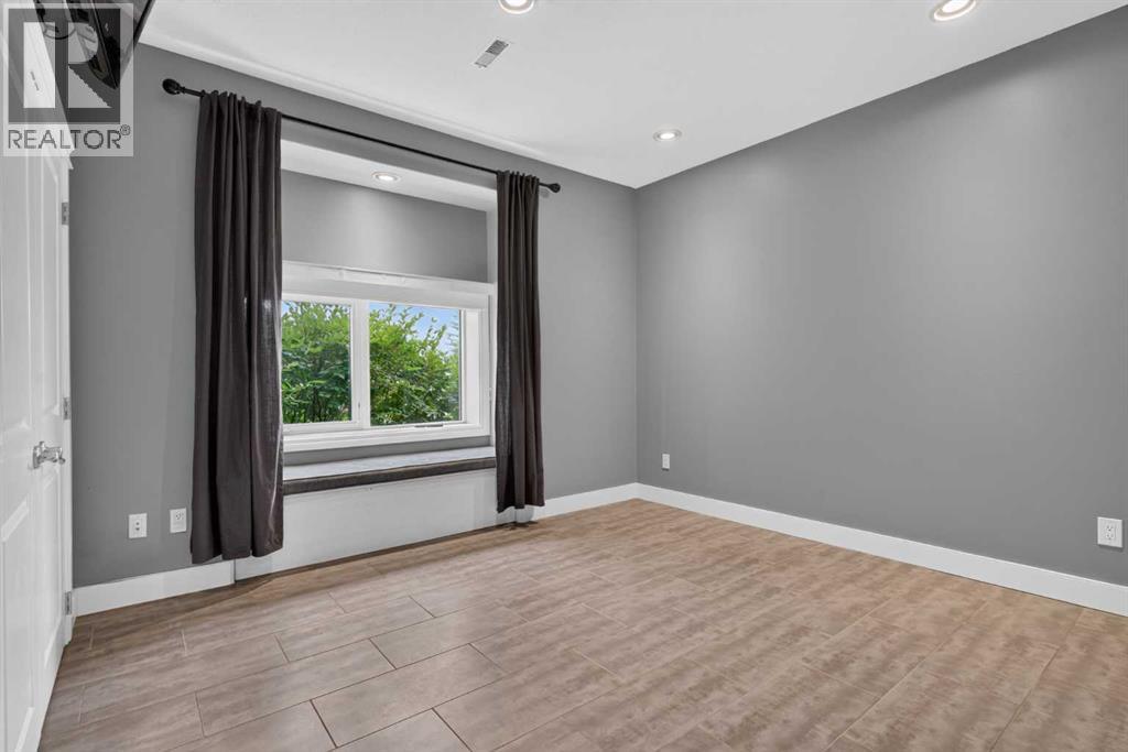 274073 64 Street E Property Photo 33