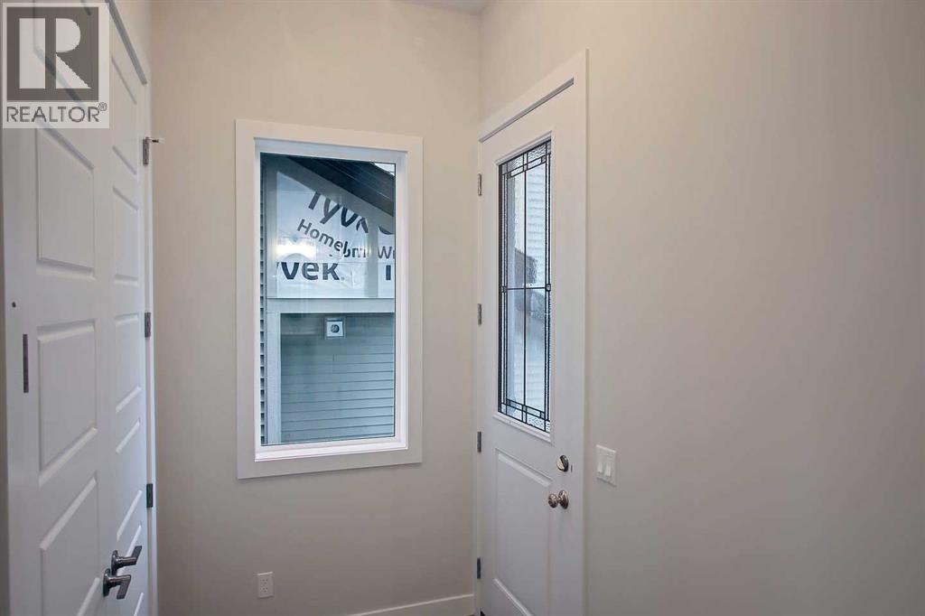 12 Topaz Place Property Photo 2