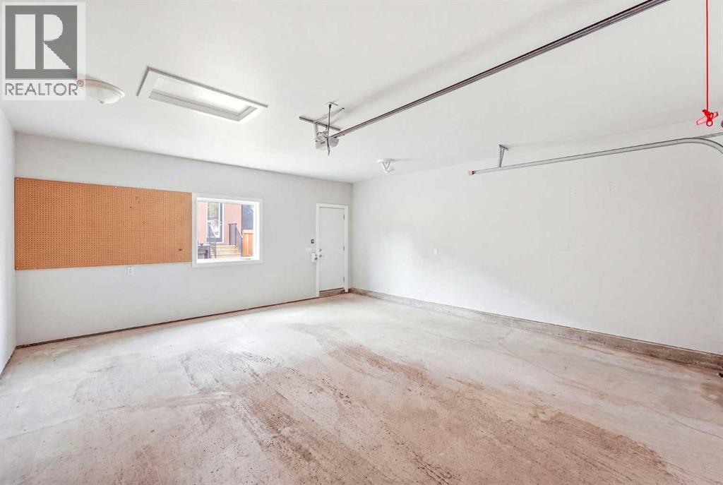 2014 6 Street Ne Property Photo 38