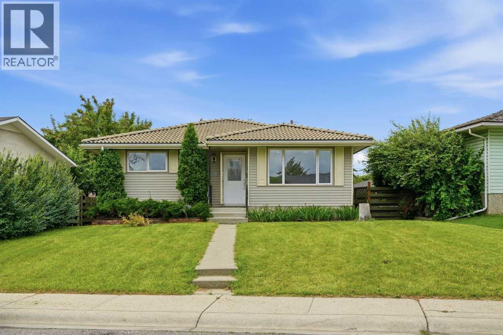 52 Penedo Place Se Property Photo 1