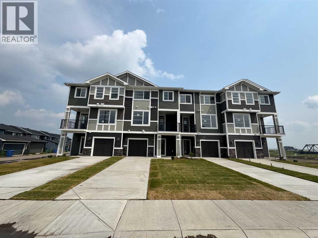 8 Waterford Glen Property Photo 2