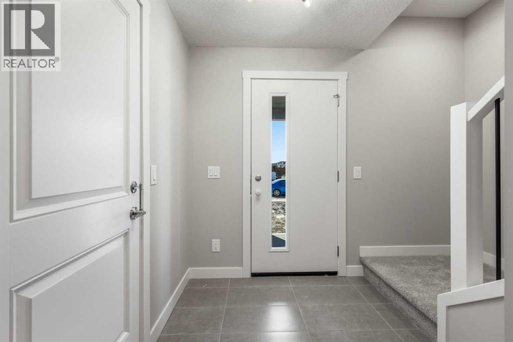 8 Waterford Glen Property Photo 9