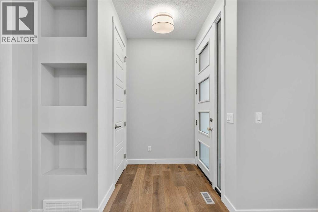 219 Waterford Heights Property Photo 8