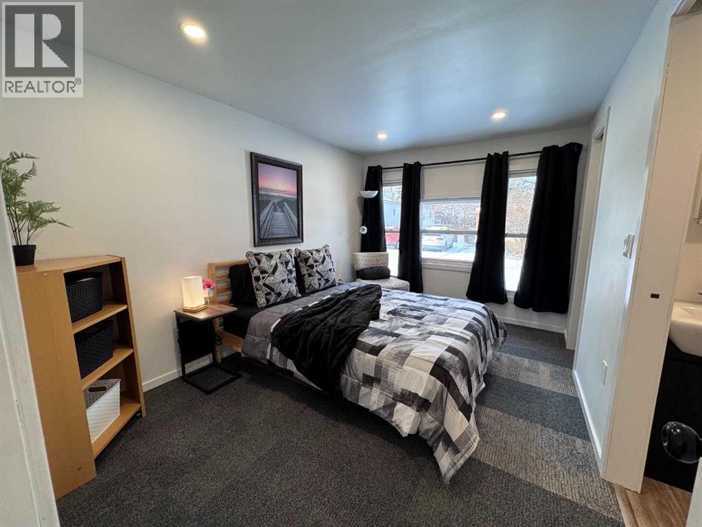 6834 59 Avenue #712 Property Photo 7
