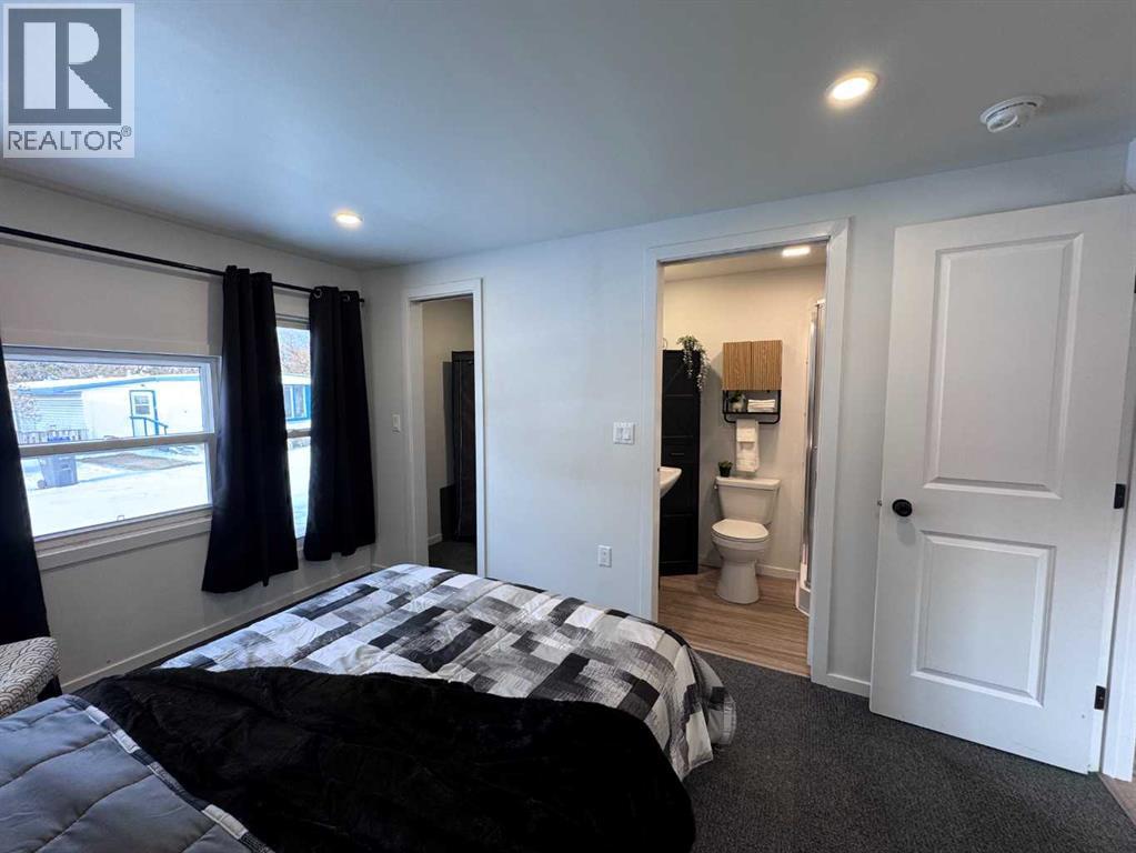 6834 59 Avenue #712 Property Photo 9