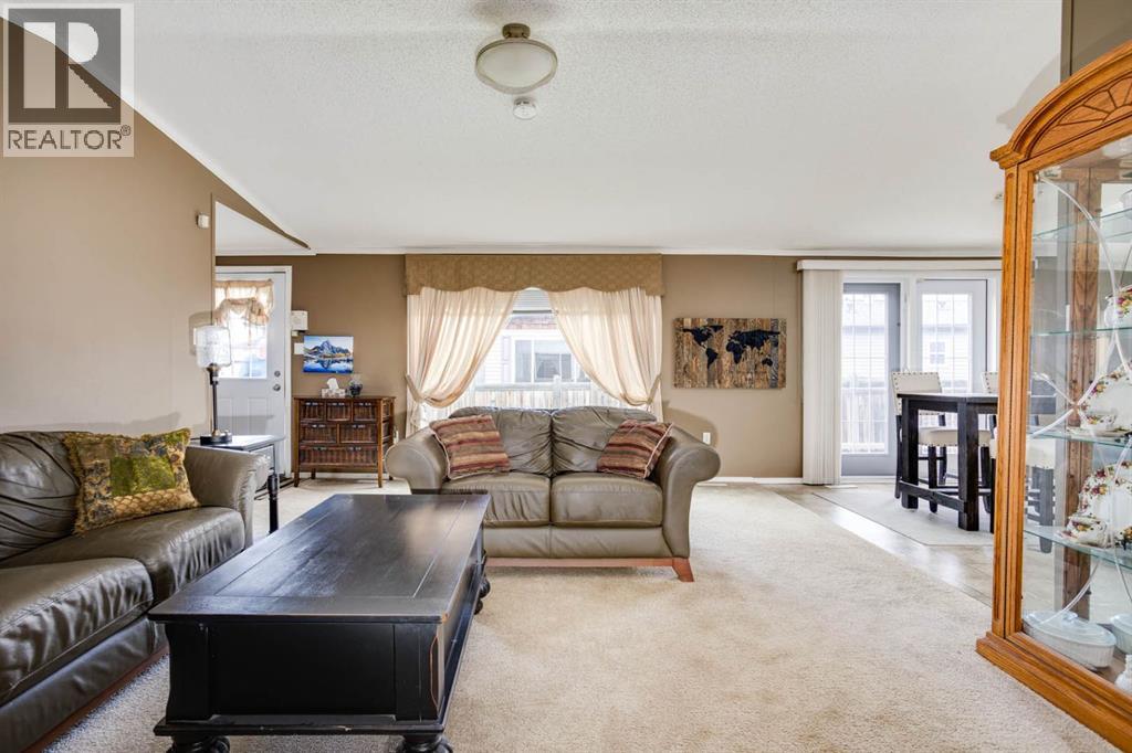 125 Elm Street Property Photo 8