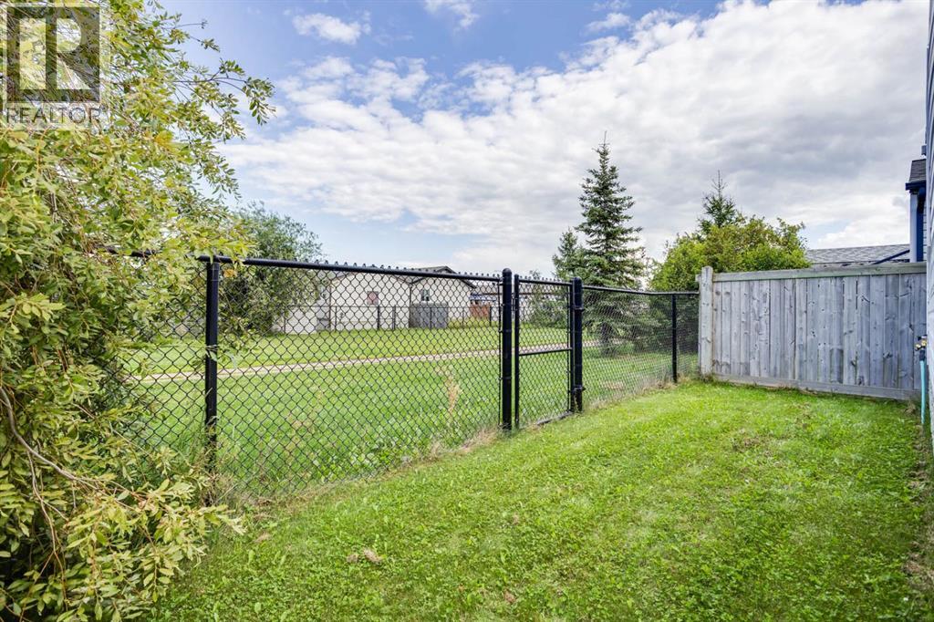 125 Elm Street Property Photo 39