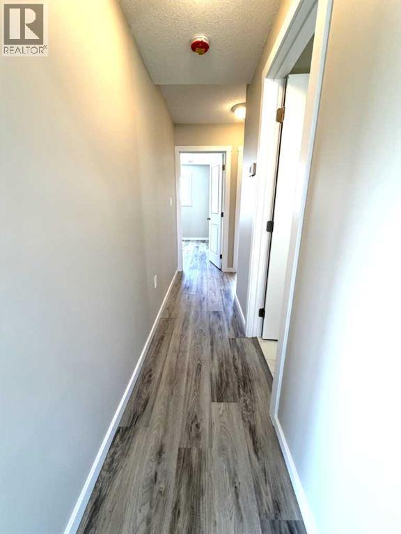 418 Main Street N Property Photo 15