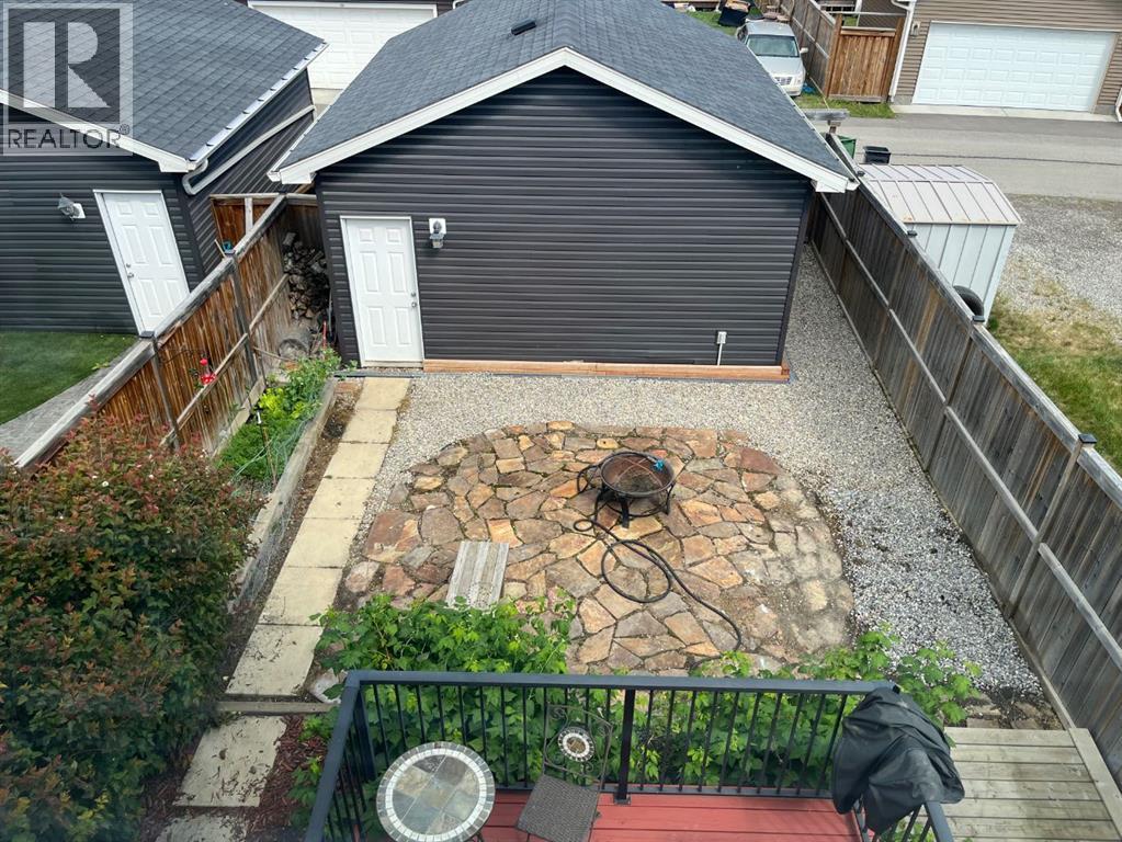 12 Fireside Bend Property Photo 25