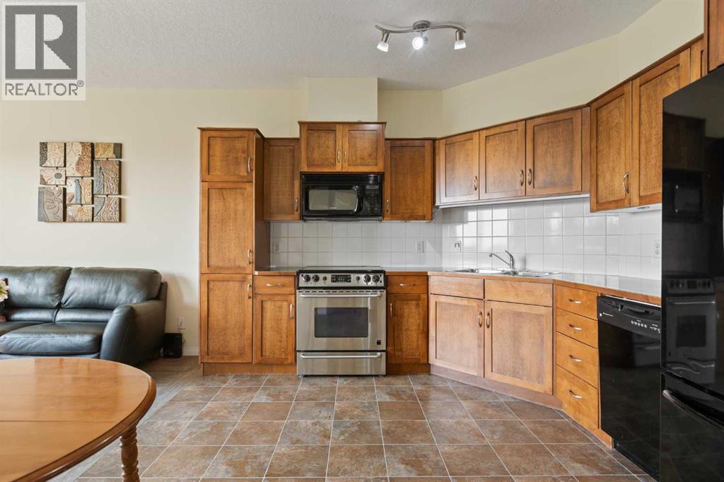 43 Sunrise Loop Southeast Property Photo 5