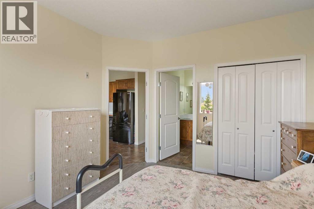 43 Sunrise Loop Southeast Property Photo 12