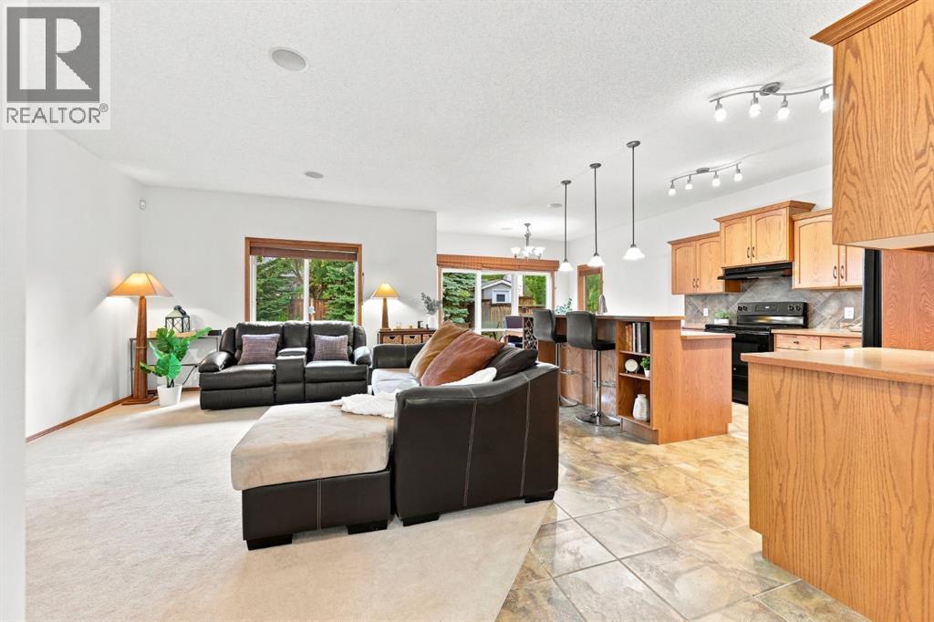 32 Tuscany Ravine Crescent Nw Property Photo 5
