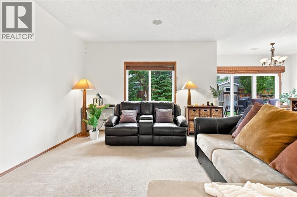 32 Tuscany Ravine Crescent Nw Property Photo 8