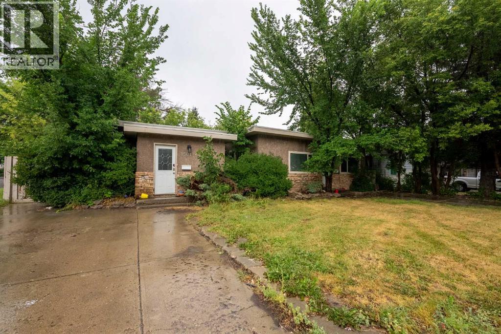 1501 16 Avenue S Property Photo 1
