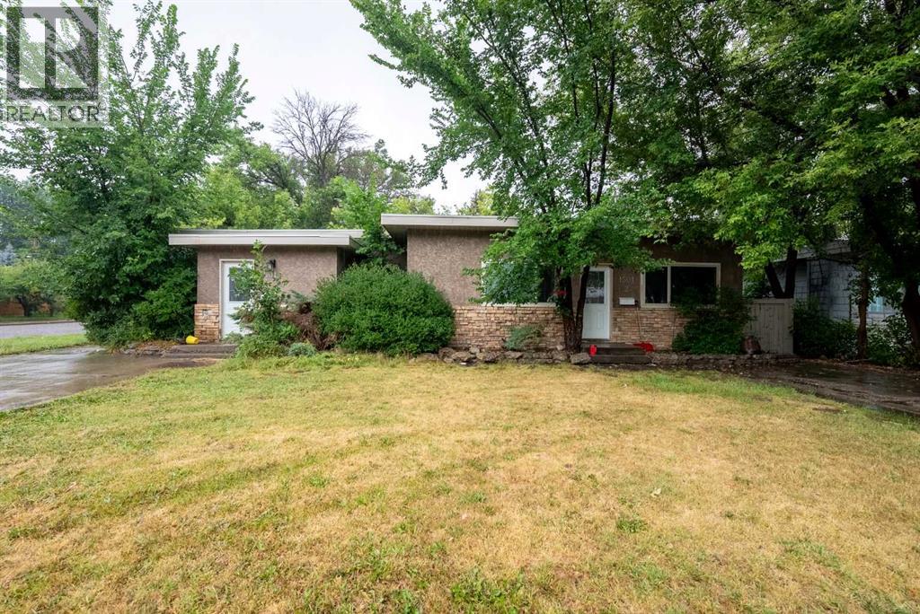 1501 16 Avenue S Property Photo 2