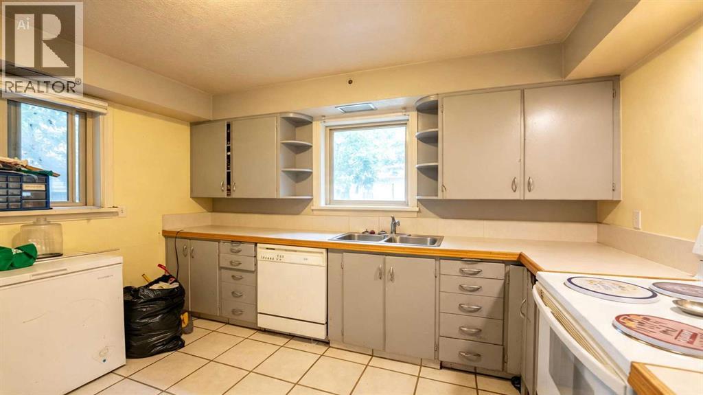 1501 16 Avenue S Property Photo 5
