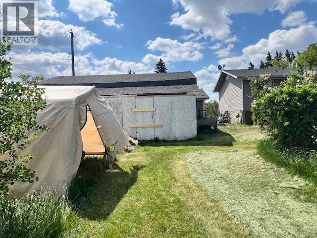 6 1 Avenue Property Photo 6