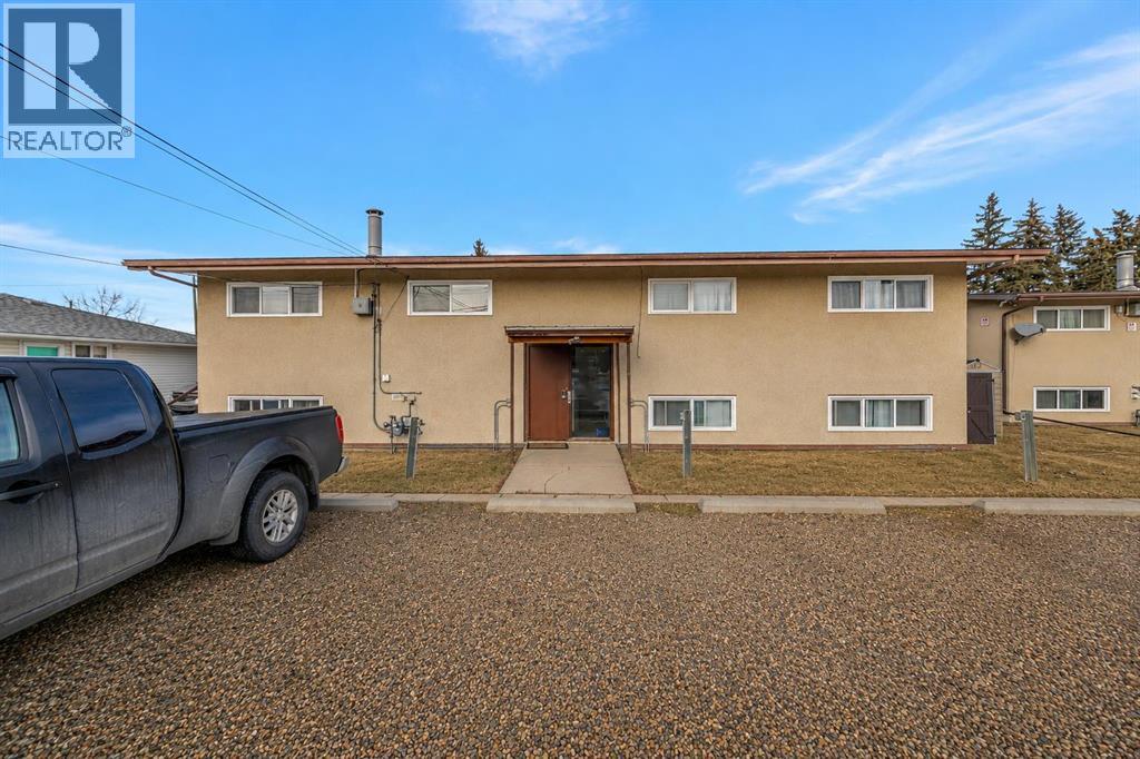 5619 46 Street Property Photo 2
