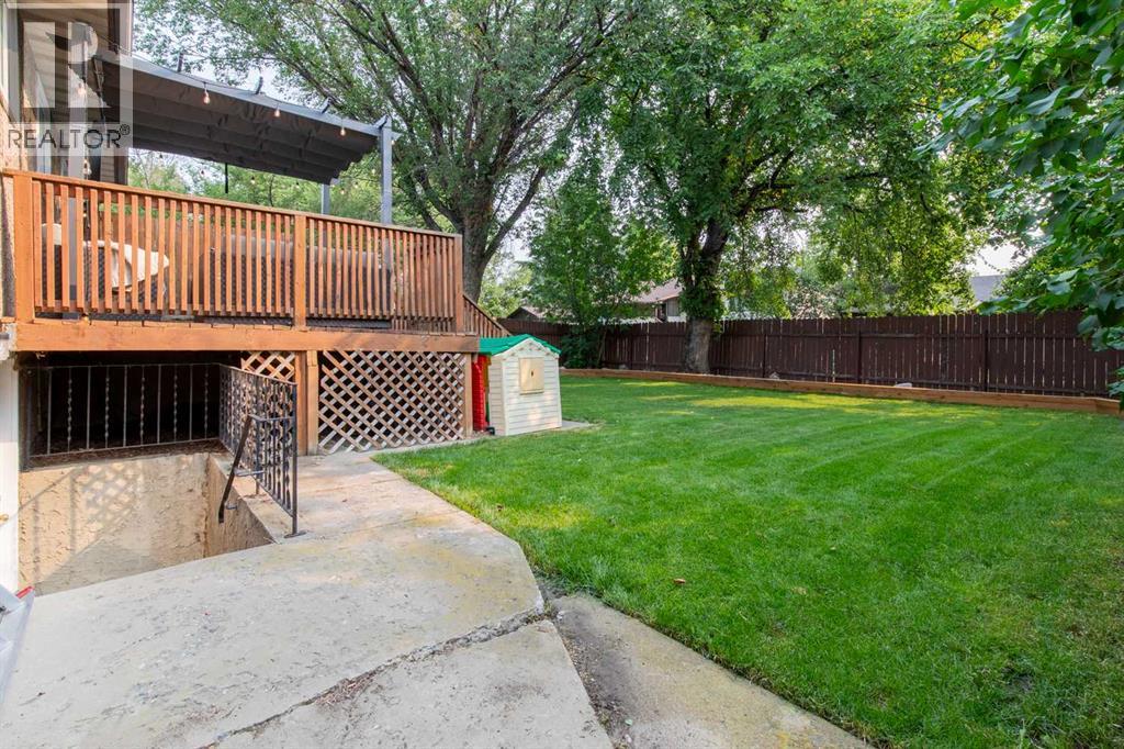 49 Iroquois Crescent W Property Photo 39