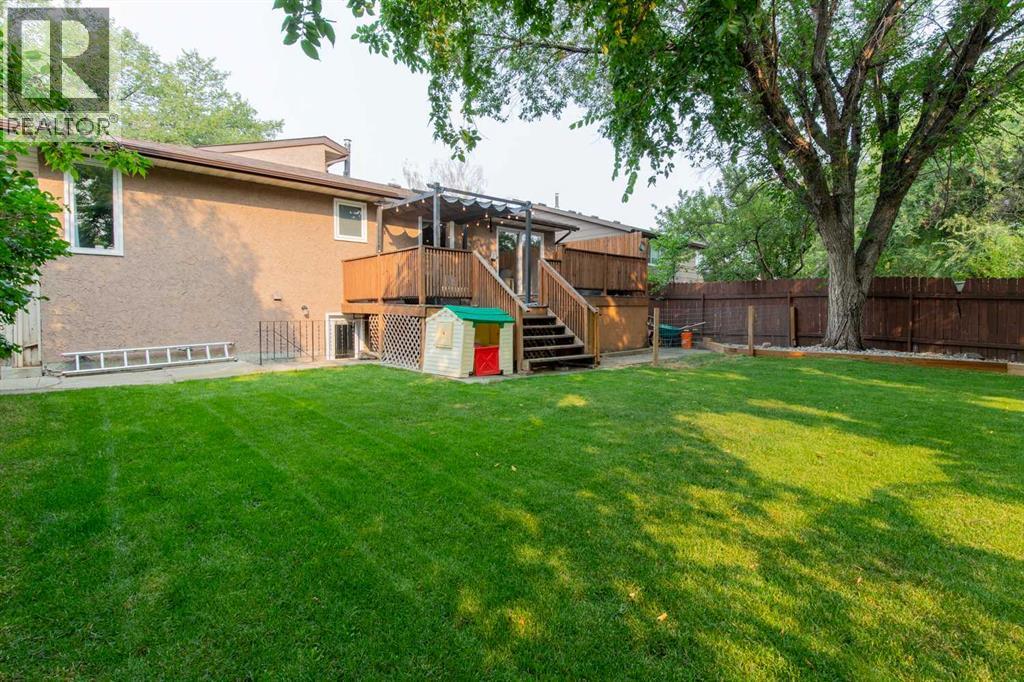 49 Iroquois Crescent W Property Photo 40