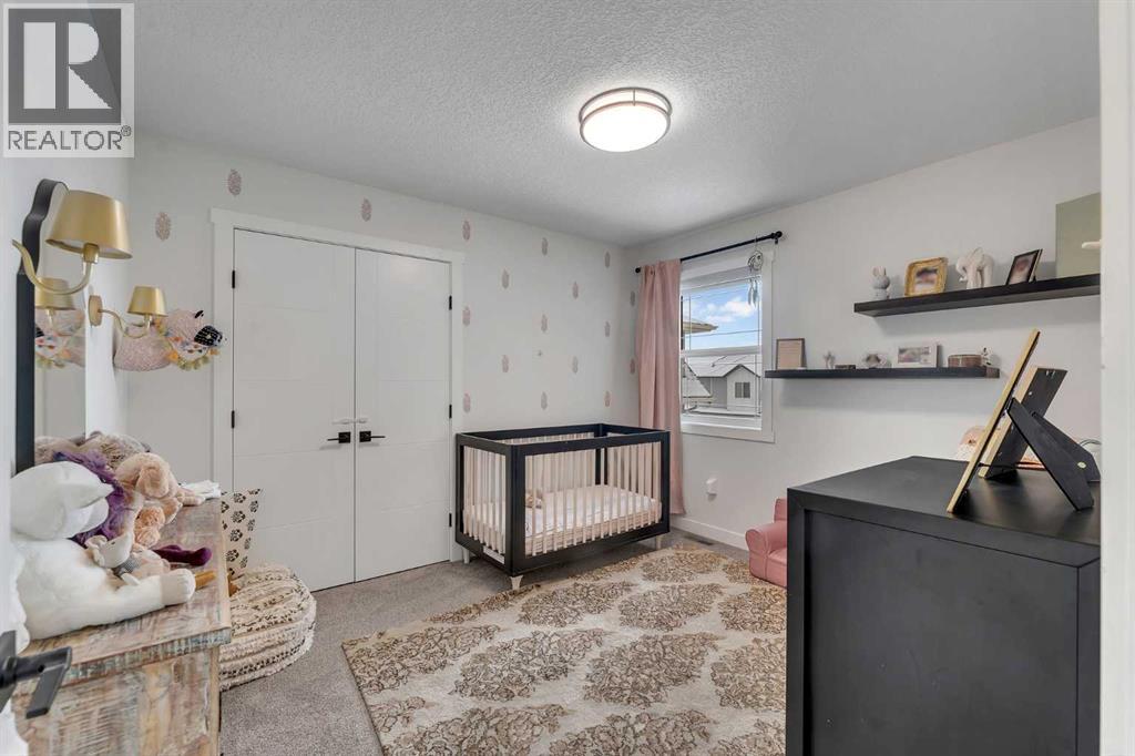 202 Kinniburgh Crescent Property Photo 25