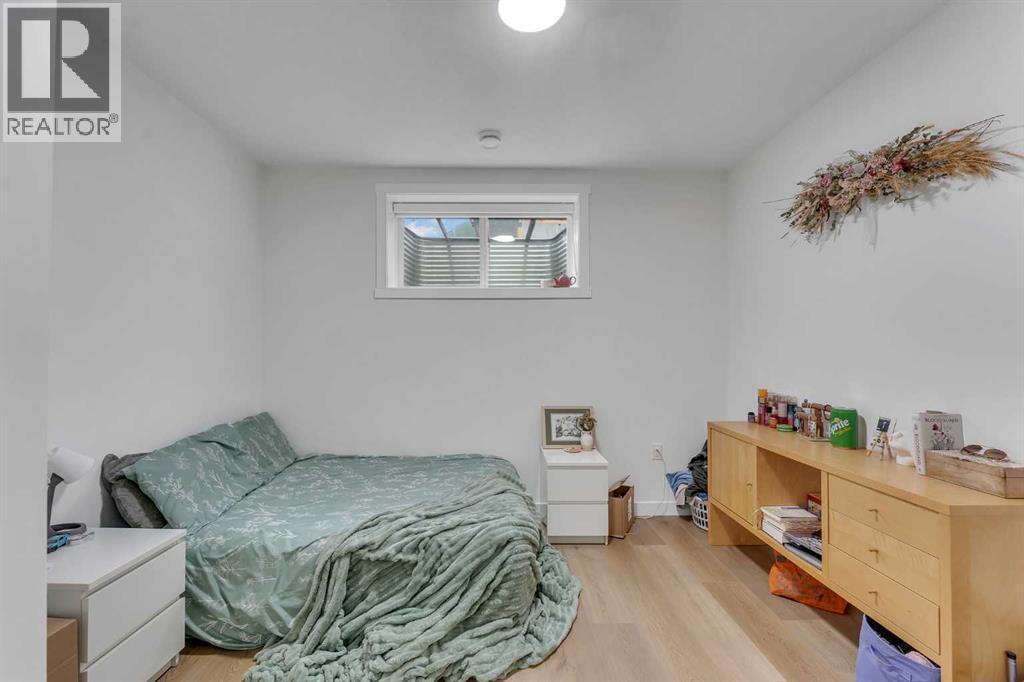 202 Kinniburgh Crescent Property Photo 39