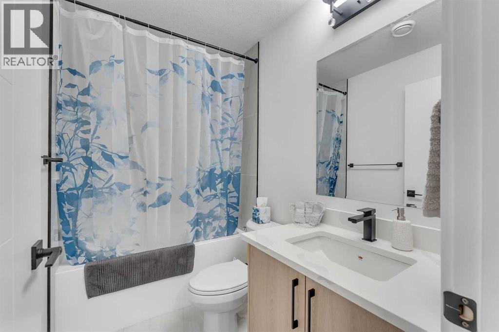 202 Kinniburgh Crescent Property Photo 40